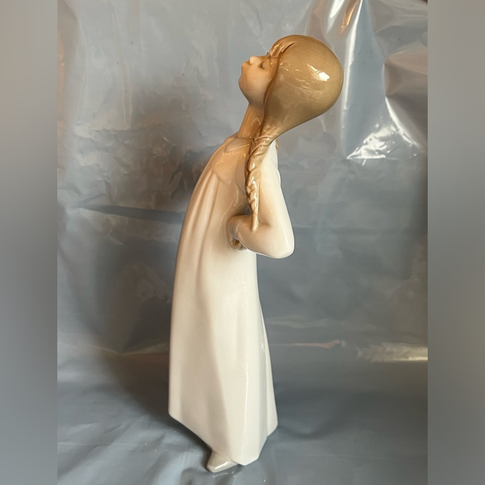 LLADRO FIGURINE GIRL STRETCHING/Sleeping RETIRED 4872 - Picture 6 of 8